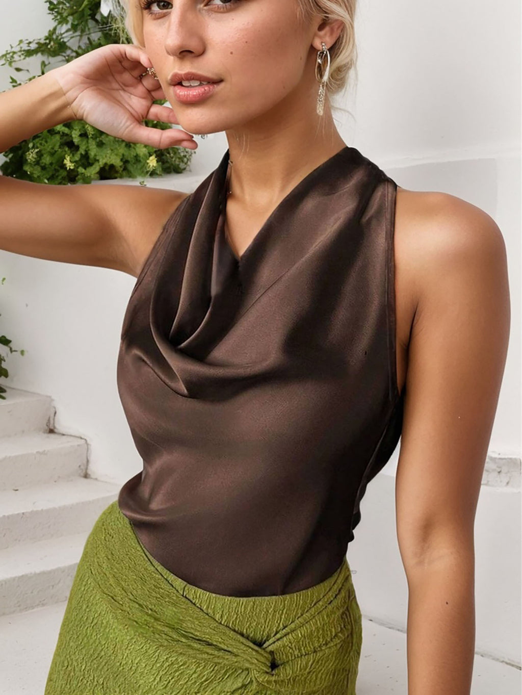 Women’s Solid Color Sleeveless Vest
