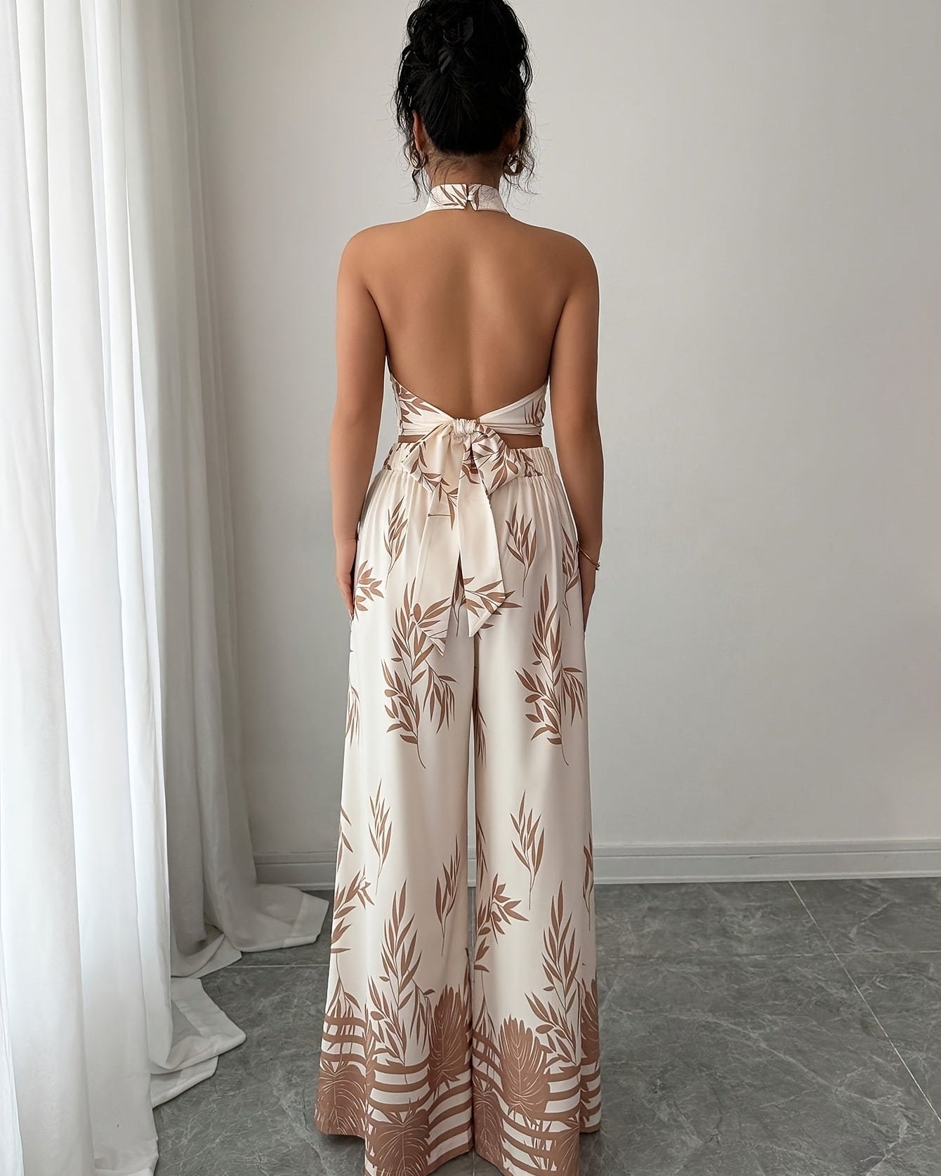 Elegant Women’s Resort Set