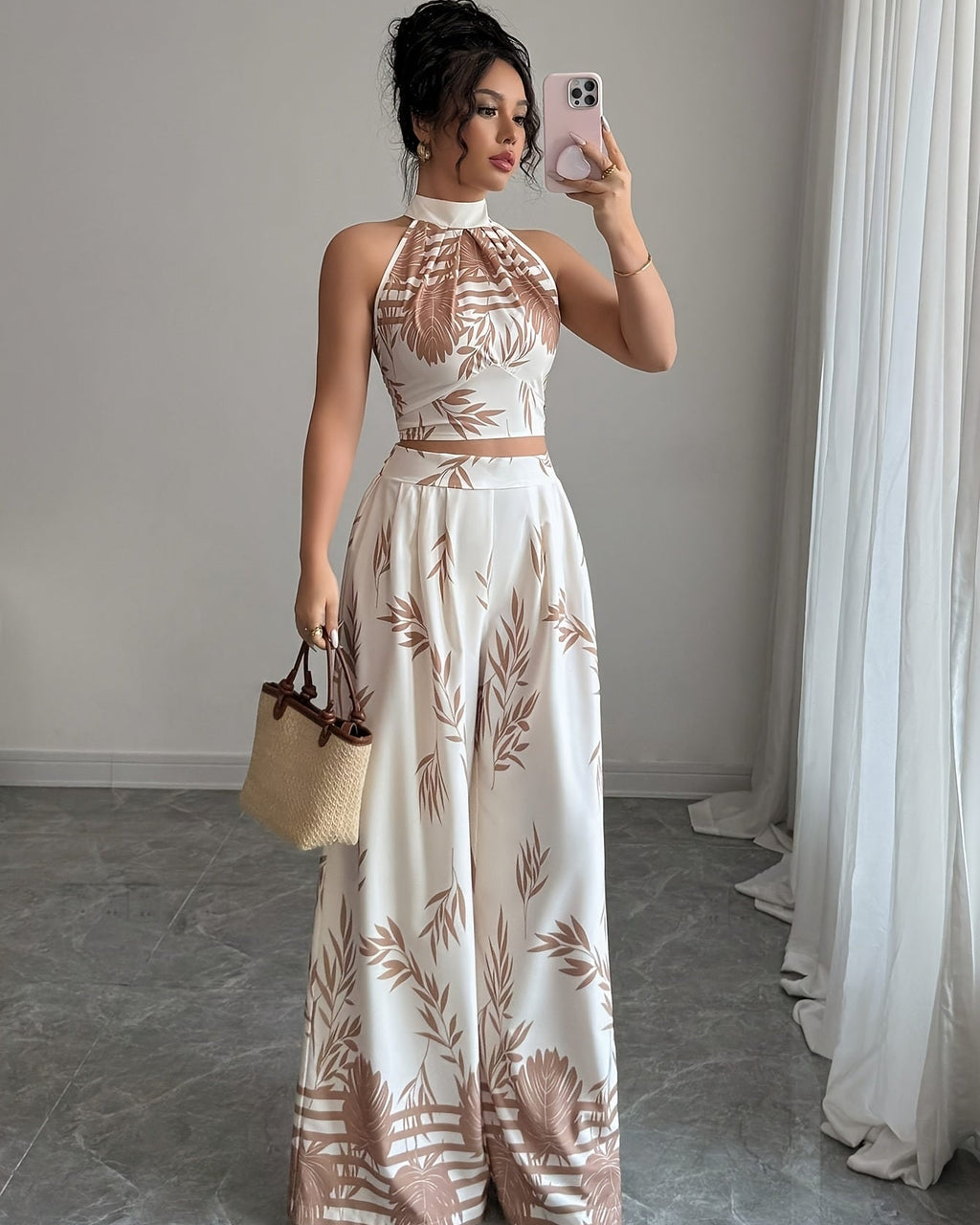 Elegant Women’s Resort Set