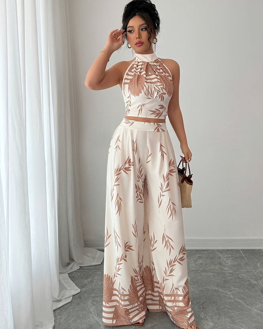 Elegant Women’s Resort Set